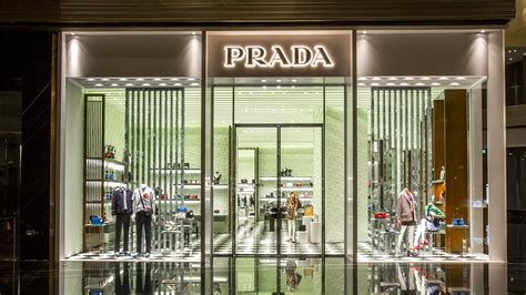 prada shop online.